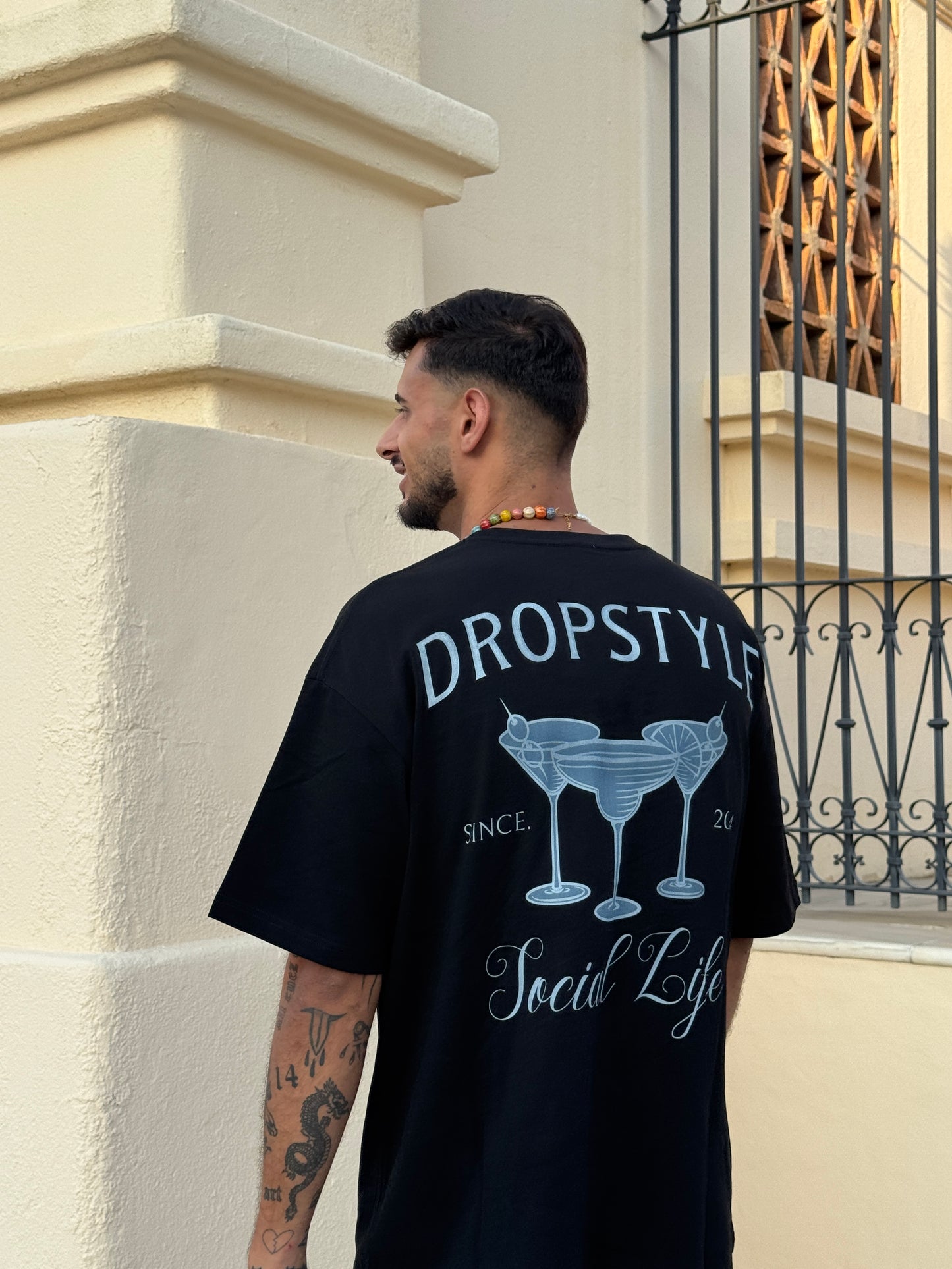 SOCIAL TEE